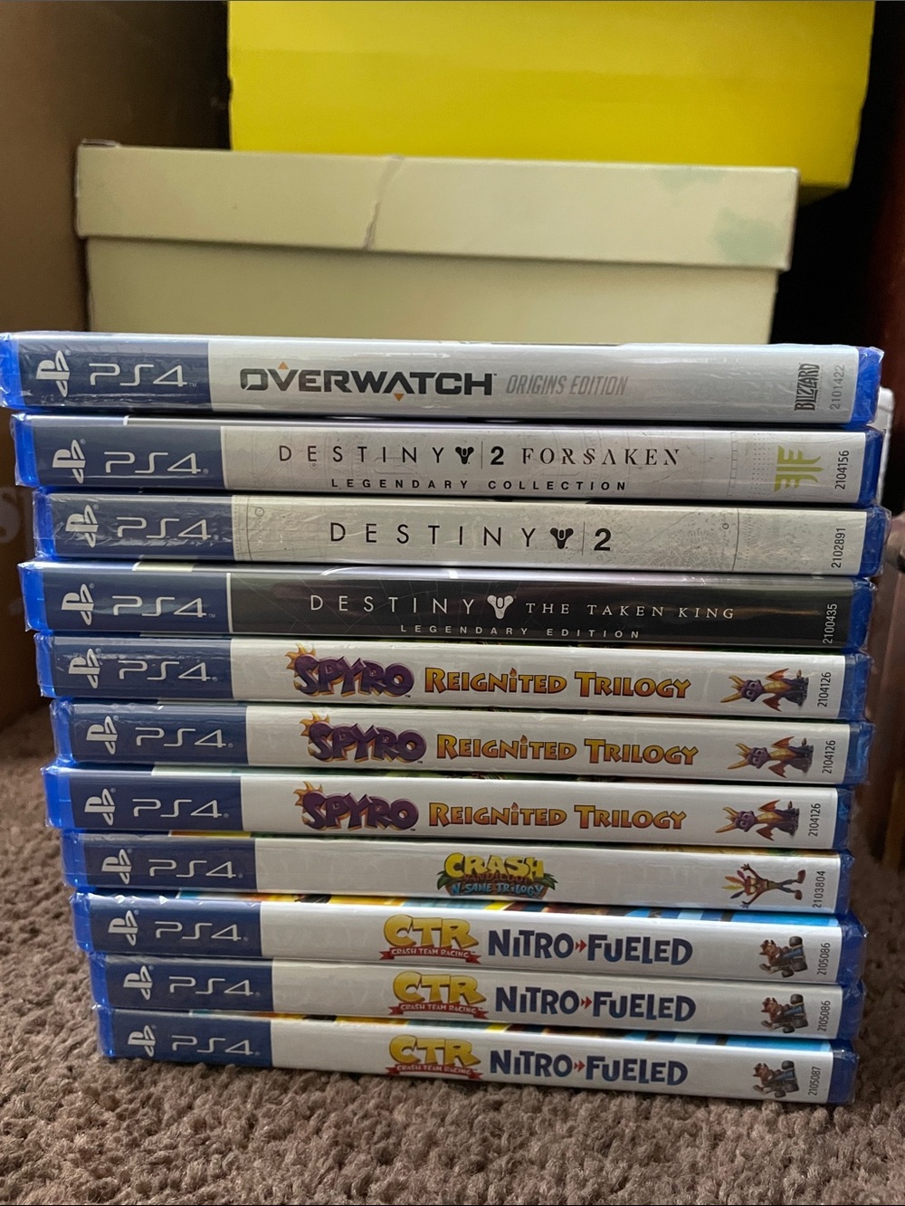 PS4 - Picture 2 of 2